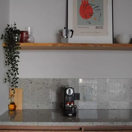 Art & Pleasure Waw Z Bezplatnym Parkingiem Warszawa